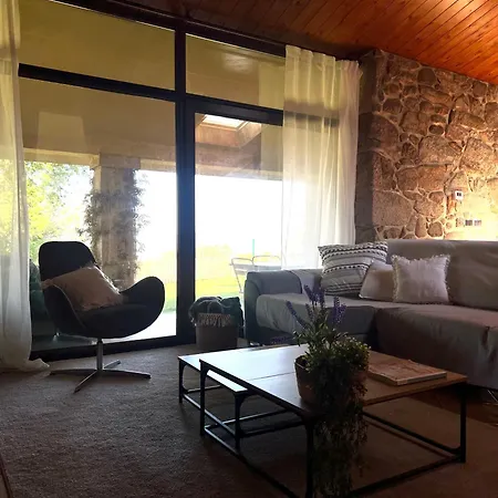 Casa O Corvo, Cerca De Vigo En Plena Naturaleza