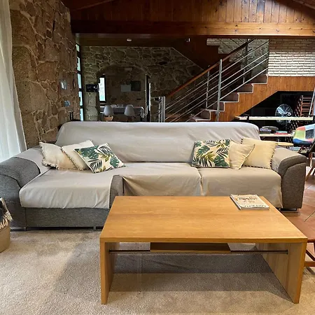 Casa O Corvo, Cerca De Vigo En Plena Naturaleza Nyaraló