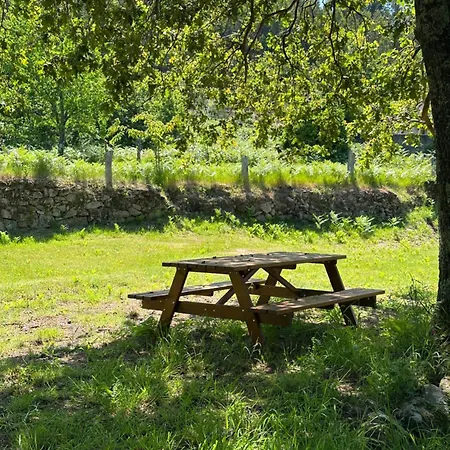 Casa O Corvo, Cerca De Vigo En Plena Naturaleza Hébergement de vacances *