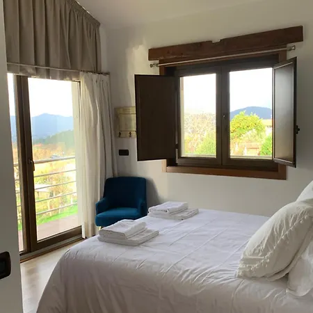 Hébergement de vacances Casa O Corvo, Cerca De Vigo En Plena Naturaleza *